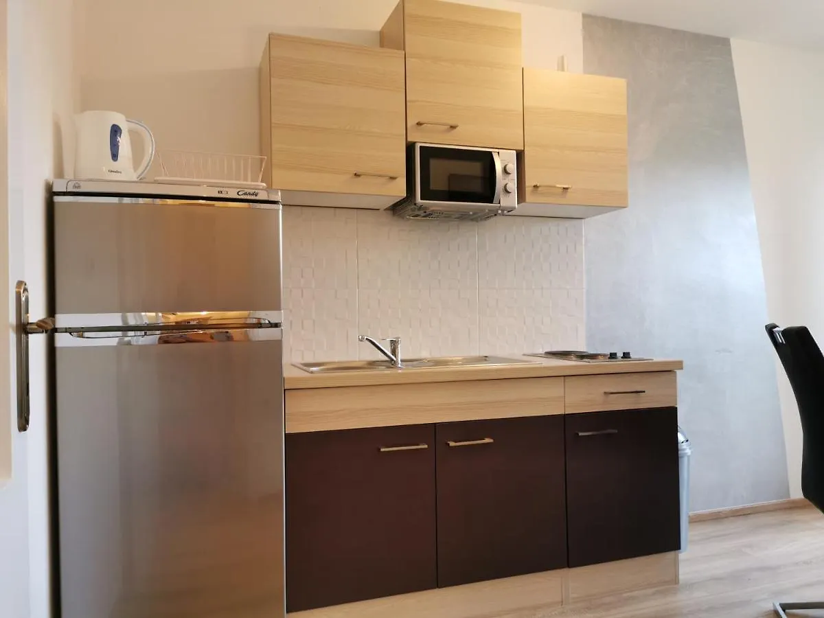 Apartment Leona Split 0*,